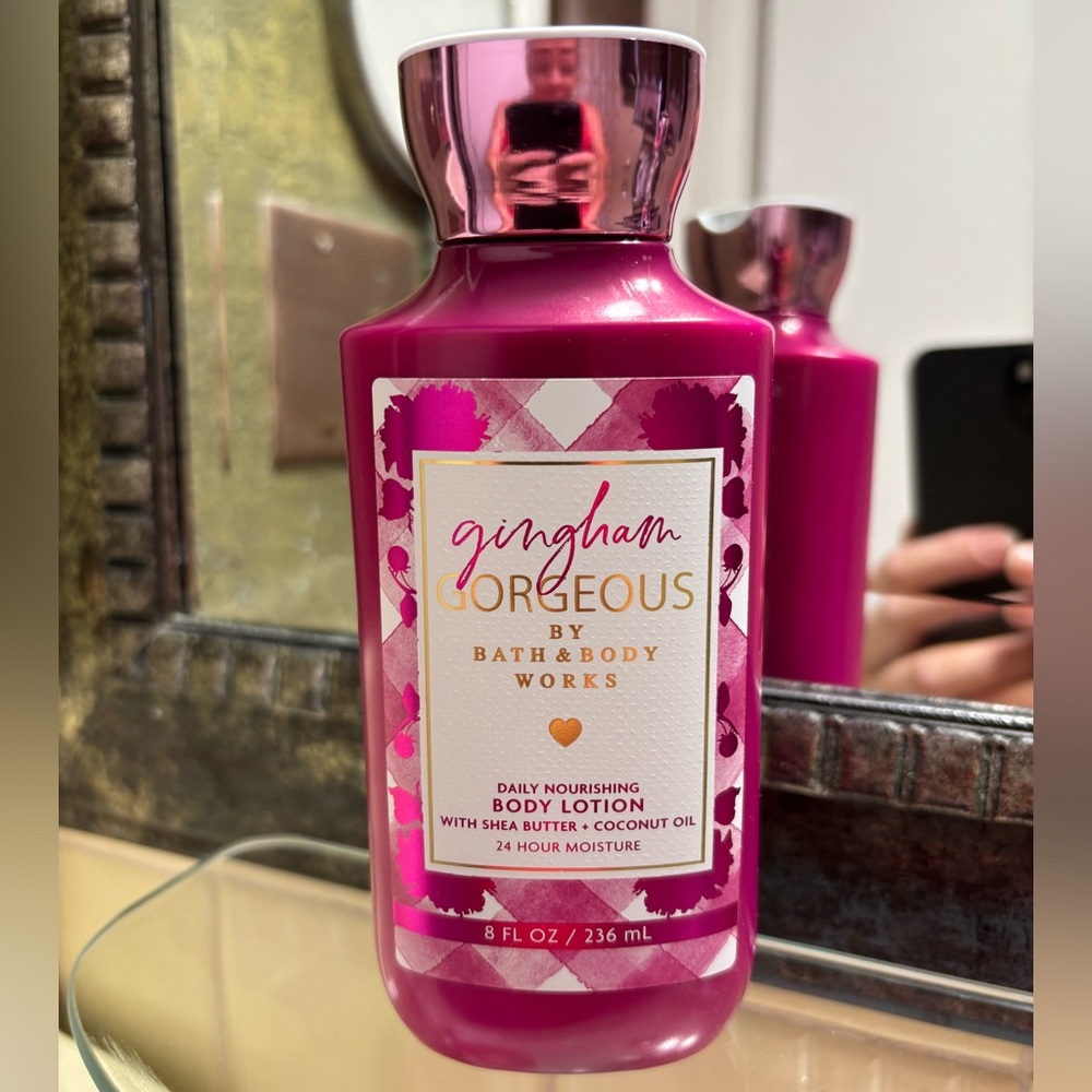 NIB BATH & BODY WORKS BODY LOTION!